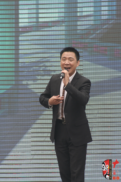 河南省著名乾旦演員、鄭州市豫劇院優(yōu)秀青年演員連德志演唱豫劇《大祭樁》選段“婆母娘且息怒站在路口”