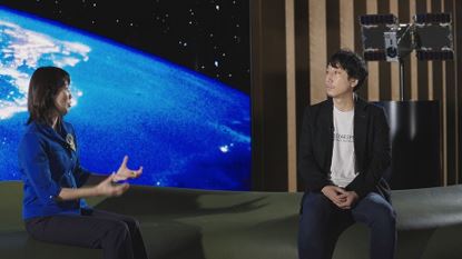 兩位受訪人在對(duì)話