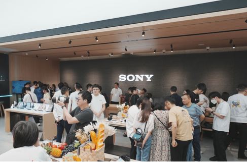 開業(yè)當日店內(nèi)盛況