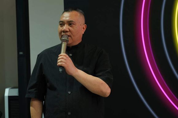 上海愚見(jiàn)觀池科技有限公司董事長(zhǎng)張斌致辭