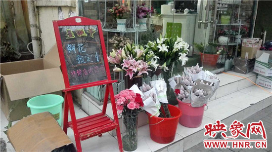 玫瑰、氣球翻倍漲價