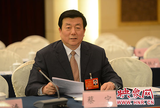 全國(guó)人大代表、河南省人民檢察院檢察長(zhǎng)蔡寧