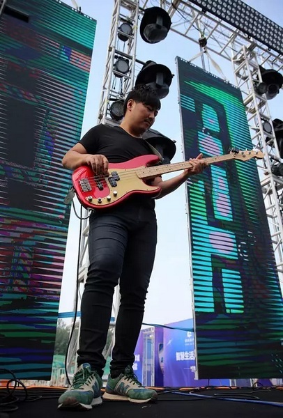 辛苦樂隊老師，你們跟我們一起，共同見證了時光音樂節(jié)是如何一步步成長至今的。