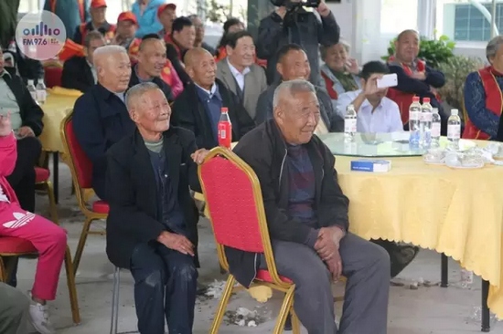 臺上展風采，臺下笑開懷