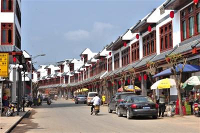 2014年3月16日，海南瓊海市，正在進行城鎮(zhèn)化改造的萬泉鎮(zhèn)新貌。圖/CFP