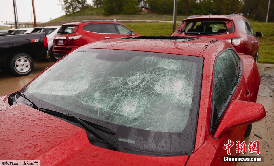 美國(guó)中西部遭冰雹襲擊