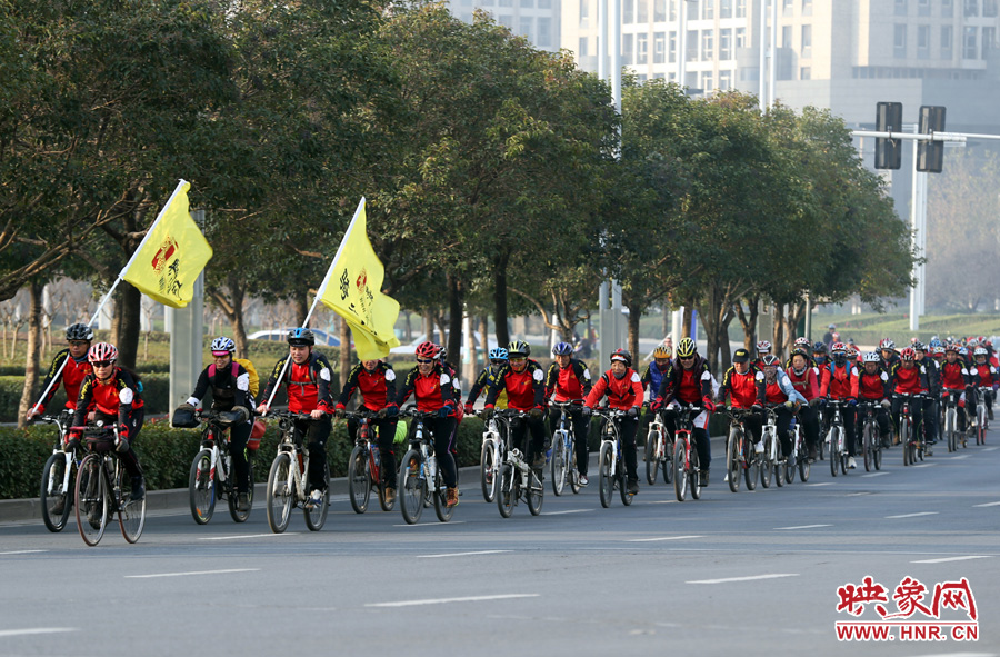 獻(xiàn)愛(ài)心、騎行天下，映象網(wǎng)騎行車(chē)友樂(lè)翻天